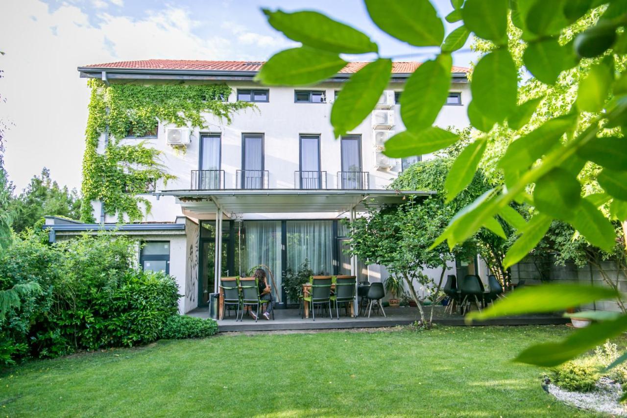 May Residence Dumbravita  Zewnętrze zdjęcie
